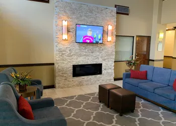 Comfort Suites Bush Intercontinental Airport hotel thumbnail 3
