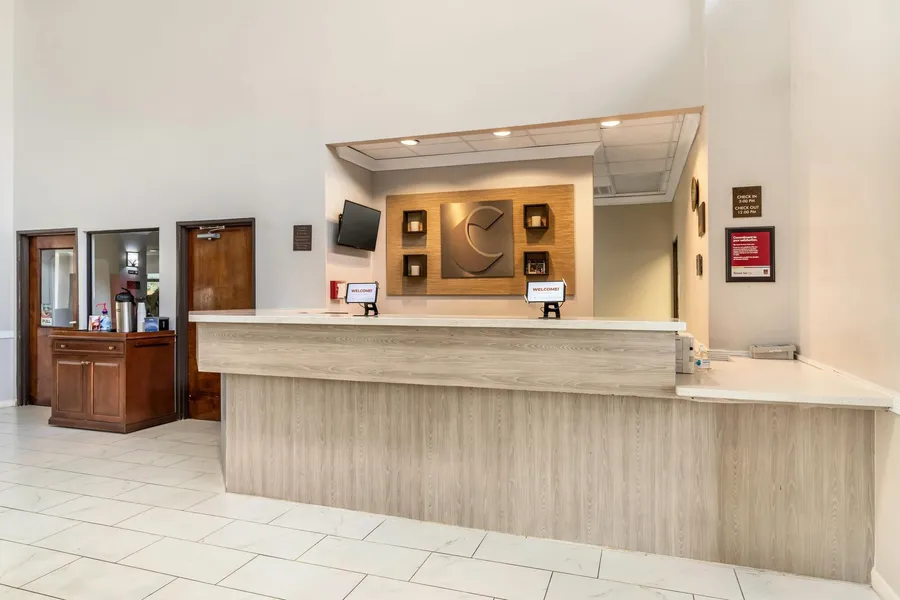 Comfort Suites Bush Intercontinental Airport hotel detail image 6