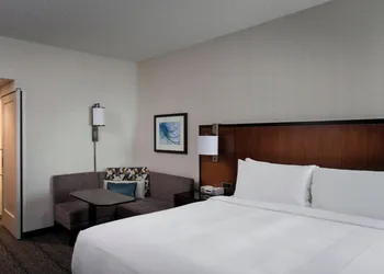 Houston Airport Marriott at George Bush Intercontinental hotel thumbnail 4