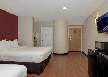 GreenTree Inn Houston IAH Airport hotel thumbnail 5