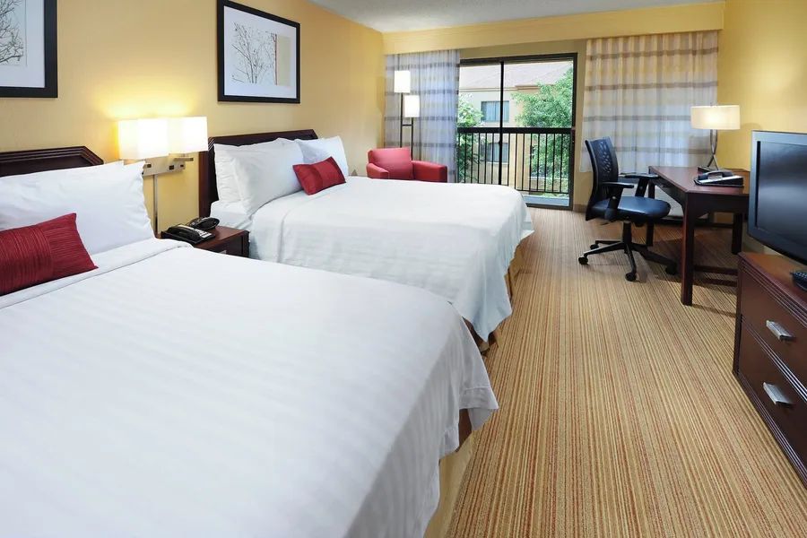 Courtyard by Marriott Houston Hobby Airport hotel detail image 6
