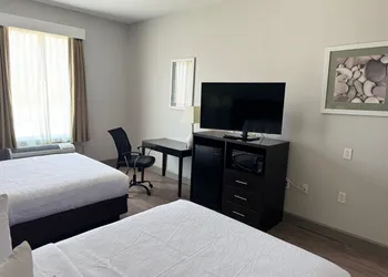 Sonesta Essential La Porte hotel thumbnail 6