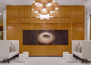 DoubleTree by Hilton Hotel Houston - Greenway Plaza hotel thumbnail 2