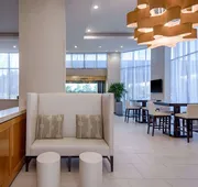 DoubleTree by Hilton Hotel Houston - Greenway Plaza hotel detail image 5