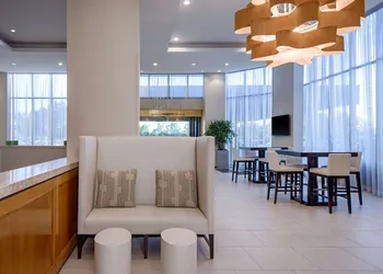 DoubleTree by Hilton Hotel Houston - Greenway Plaza hotel thumbnail 5