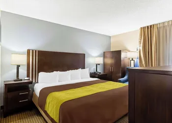 Sonesta Essential NW Houston hotel thumbnail 5