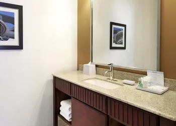 Four Points by Sheraton Houston Hobby Airport hotel thumbnail 5