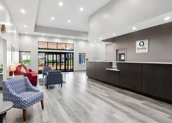 Quality Suites Houston NW Cy-Fair hotel thumbnail 2