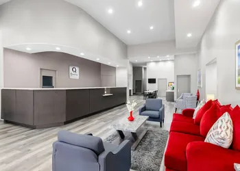 Quality Suites Houston NW Cy-Fair hotel thumbnail 3