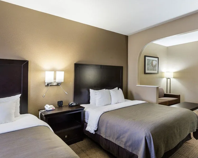 Quality Suites Houston NW Cy-Fair hotel detail image 6