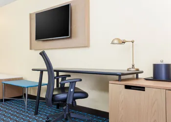 Fairfield Inn & Suites Houston Humble hotel thumbnail 8