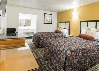 Motel 6 Houston, TX - Brookhollow hotel thumbnail 5