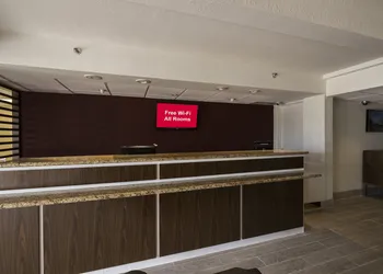 Red Roof Inn PLUS+ Houston - Energy Corridor hotel thumbnail 5