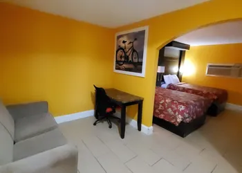 MorningSide Inn hotel thumbnail 6