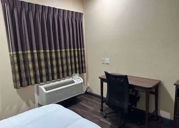 Red Lion Inn & Suites IAH Airport East hotel thumbnail 7