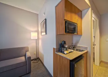 Wingate by Wyndham Houston Bush Intercontinental Airport hotel thumbnail 8