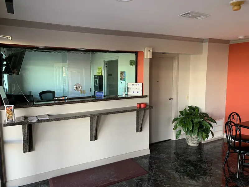 Americas Best Value Inn Houston Hobby Airport hotel detail image 2