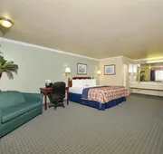 Americas Best Value Inn Houston Hobby Airport hotel detail image 4