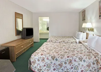 Knights Inn South Houston hotel thumbnail 5