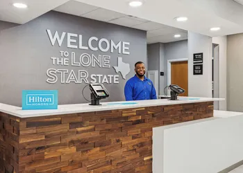 Hampton Inn Houston-Brookhollow hotel thumbnail 2