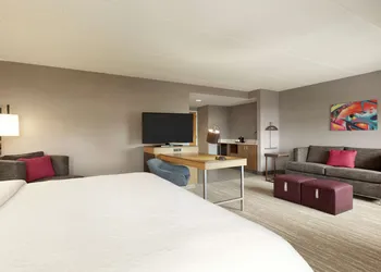 Hampton Inn Houston-Brookhollow hotel thumbnail 7