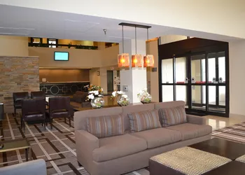 Doubletree by Hilton Houston Hobby Airport hotel thumbnail 5