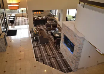 Doubletree by Hilton Houston Hobby Airport hotel thumbnail 6