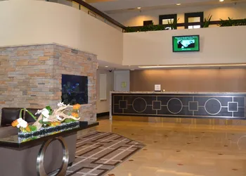 Doubletree by Hilton Houston Hobby Airport hotel thumbnail 7