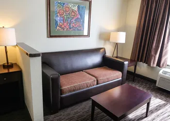 Oxford Suites Portland - Jantzen Beach hotel thumbnail 4