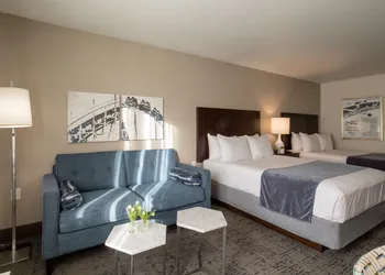 Oxford Suites Portland - Jantzen Beach hotel thumbnail 8