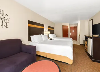 Holiday Inn Express Portland SE- Clackamas Area by IHG hotel thumbnail 6