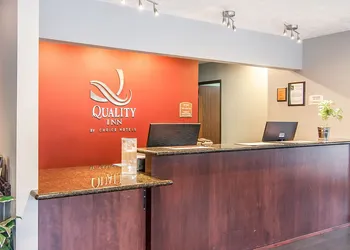 Quality Inn Downtown Convention Center hotel thumbnail 7