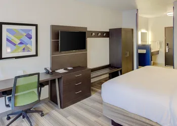 Holiday Inn Express Newberg - Wine Country by IHG hotel thumbnail 5