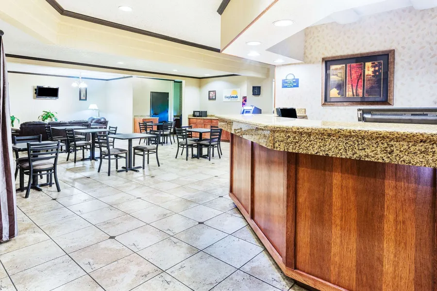 Days Inn & Suites by Wyndham Vancouver hotel detail image 2