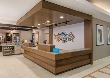 Hilton Garden Inn Portland/Lake Oswego hotel thumbnail 3