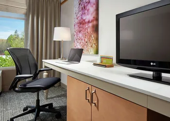 Hilton Garden Inn Portland/Lake Oswego hotel thumbnail 7
