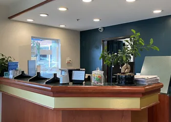 Travelodge Suites by Wyndham Newberg hotel thumbnail 8