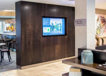 Courtyard by Marriott Portland North hotel thumbnail 2