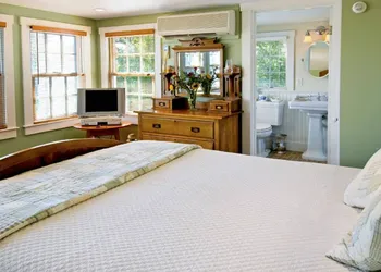 The Revere Guest House hotel thumbnail 5