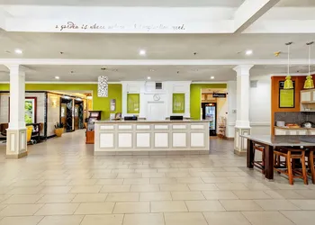 Hilton Garden Inn Portland Airport hotel thumbnail 4