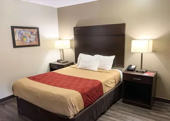 Econo Lodge Portland Downtown hotel thumbnail 7