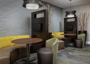 Courtyard by Marriott Portland Tigard hotel thumbnail 2