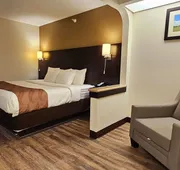 Quality Inn & Suites near St. Louis and I-255 hotel detail image 7