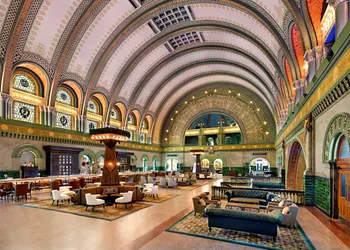 St. Louis Union Station Hotel, Curio Collection by Hilton hotel thumbnail 3