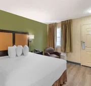 Extended Stay America Select Suites - St. Louis - Westport - E Lackland Rd hotel detail image 4