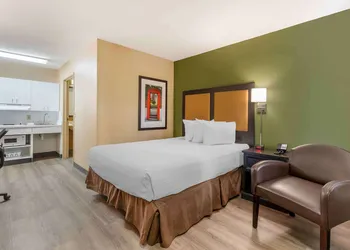 Extended Stay America Select Suites - St. Louis - Westport - E Lackland Rd hotel thumbnail 5