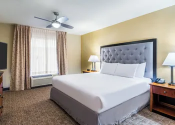 Larkspur Landing Extended Stay Suites St. Louis Riverport - Airport West hotel thumbnail 8