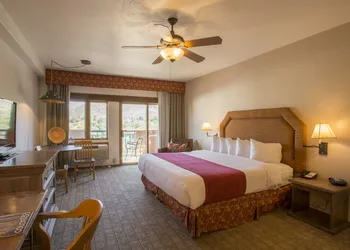 Table Mountain Inn hotel thumbnail 6
