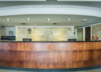 Monte Carlo Inn Oakville Suites hotel thumbnail 3