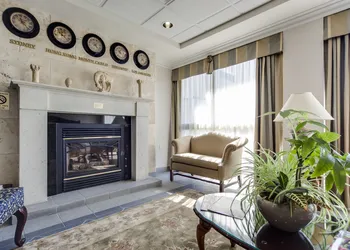 Monte Carlo Inn Oakville Suites hotel thumbnail 5